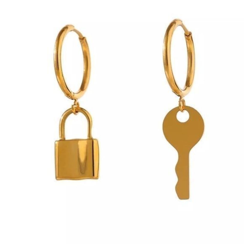 Key and Lock Charm Asymmetric Earrings